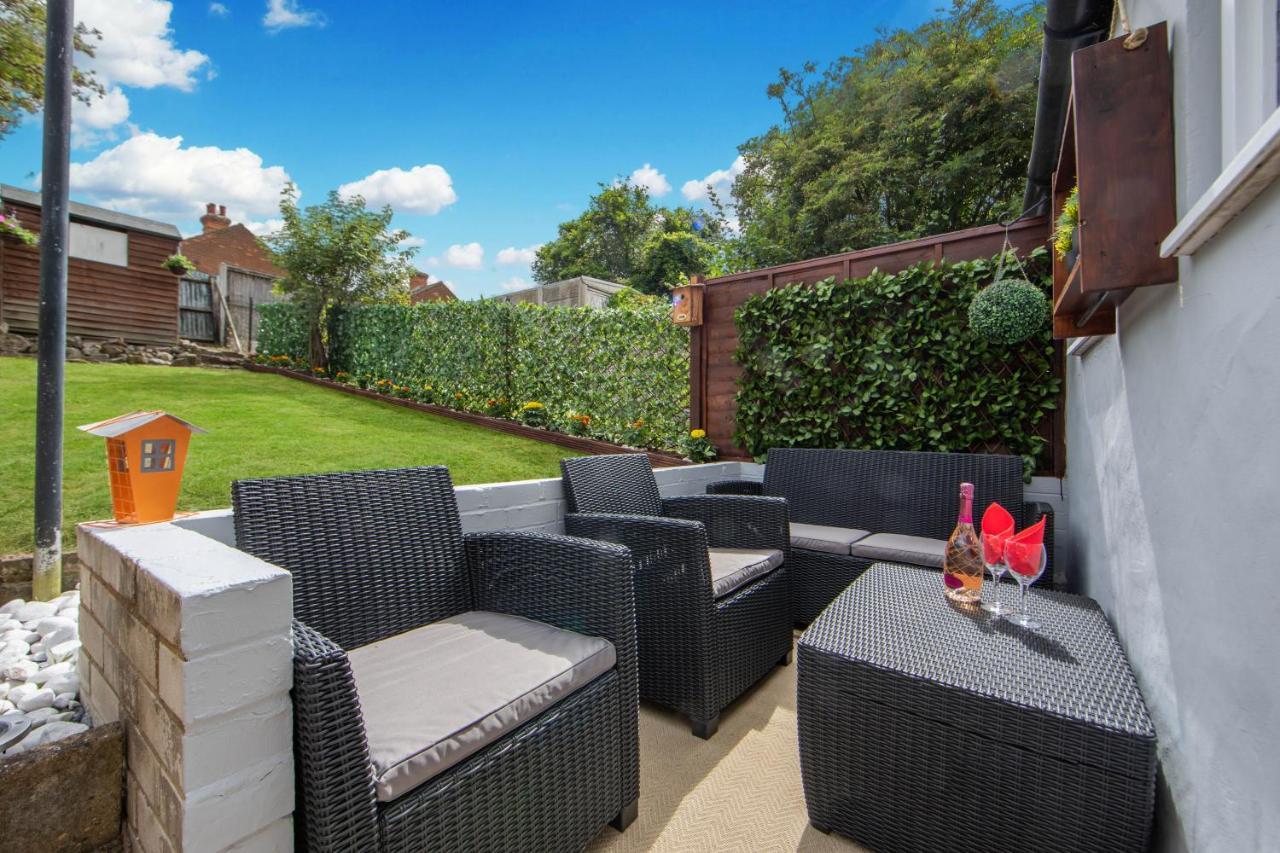 Cosy 3 Bedroom House - Private & Central - Ultra Wifi Canterbury Buitenkant foto