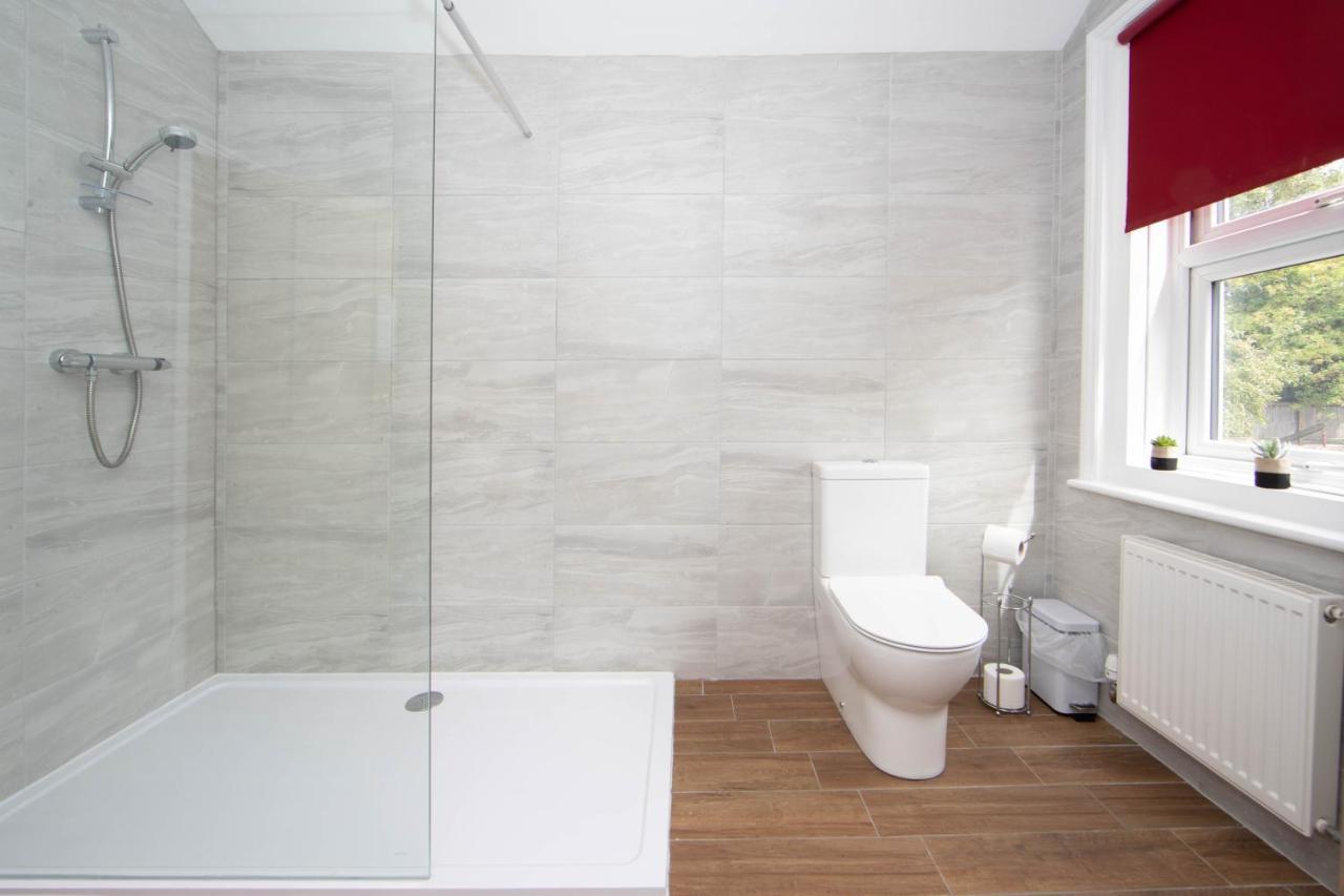 Cosy 3 Bedroom House - Private & Central - Ultra Wifi Canterbury Buitenkant foto